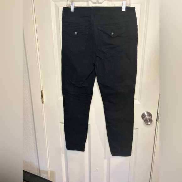 NWOT JOE boxer distressed jeans - Picture 5 of 6